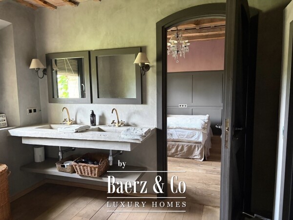photo 18 Exclusive House with Garden and Swimming Pool in Torrent