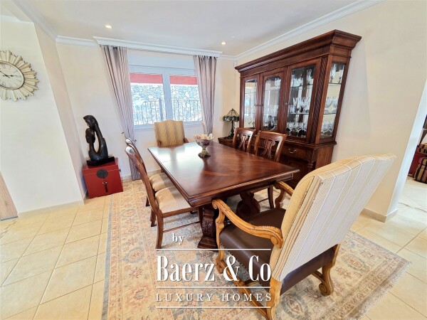 photo 11 Exclusive villa situated in prestigious residential area Tenerife