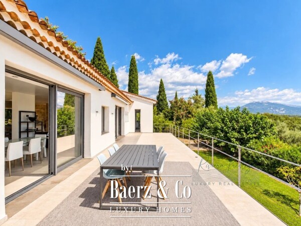 photo 4 VALBONNE - Charming residence 5 minutes on foot from the old village