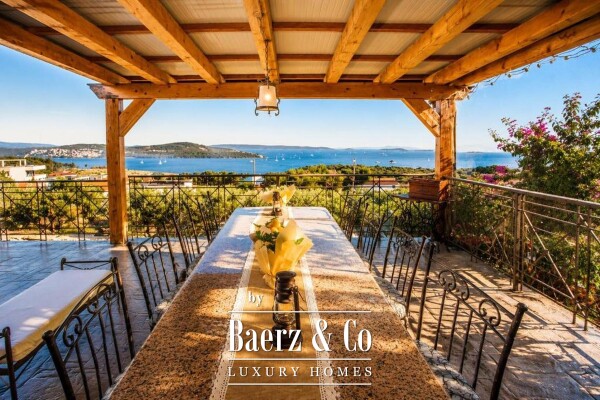 photo 11 Trogir area, stone villa with a swimming pool and a Mediterranean garden