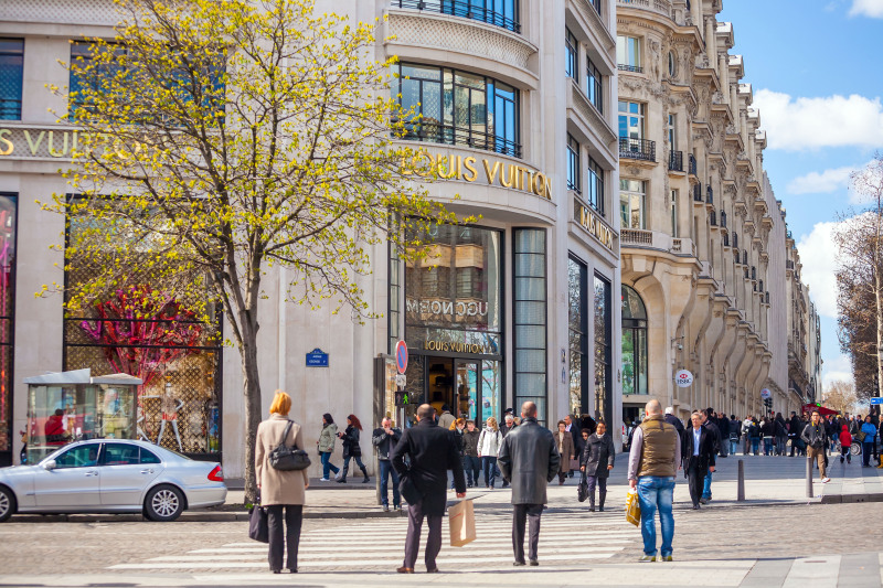 Paris 3rd Luxury Properties | Baerz & Co - Luxury Homes