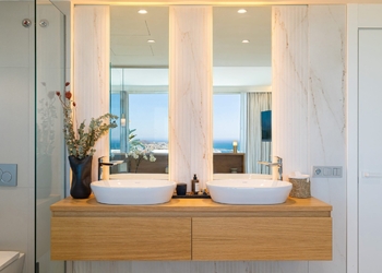 Luxury Sky Villa with Panoramic Sea Views