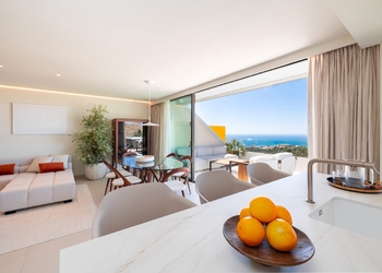 Luxury Sky Villa with Panoramic Sea Views