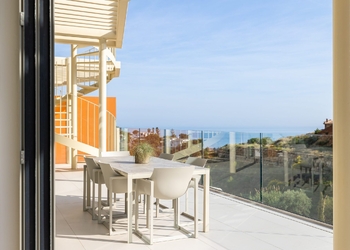 Luxury Sky Villa with Private Solarium and Panoramic Views