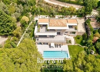 Mougins