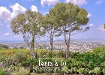 Mougins