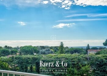 Mougins