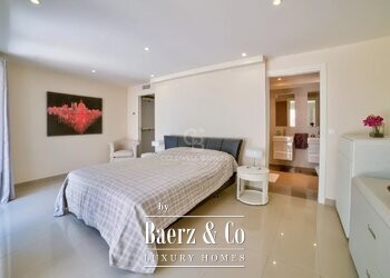 Mougins
