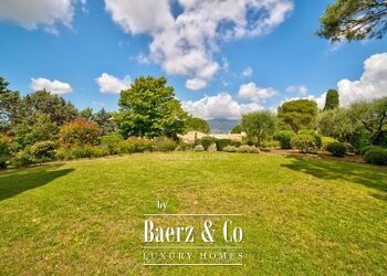 Mougins