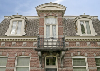 WOUW