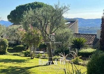 Mougins