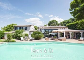 Mougins