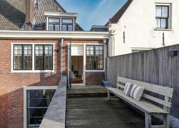 LEIDEN