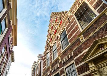 LEIDEN