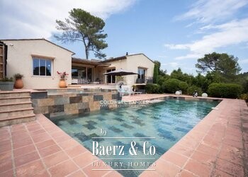 Mougins