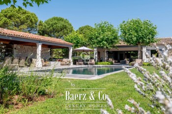 Mougins