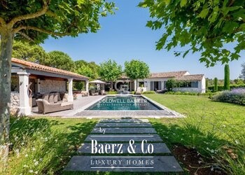 Mougins