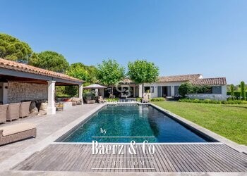 Mougins