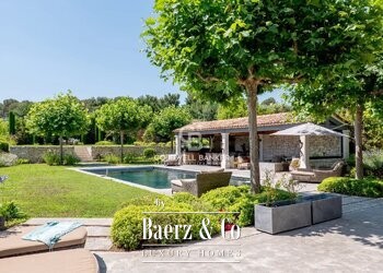 Mougins