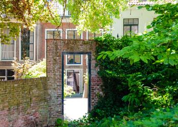 LEIDEN