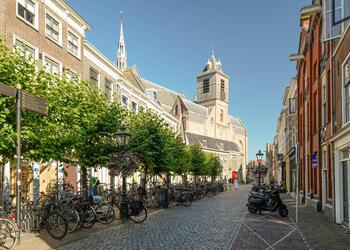 LEIDEN