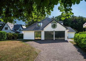 SCHOORL