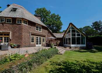 LAREN
