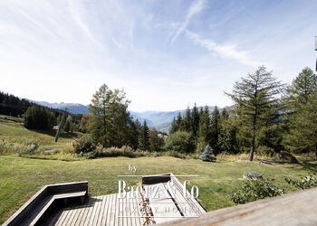 LES ARCS