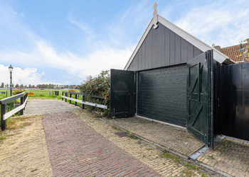 HINDELOOPEN