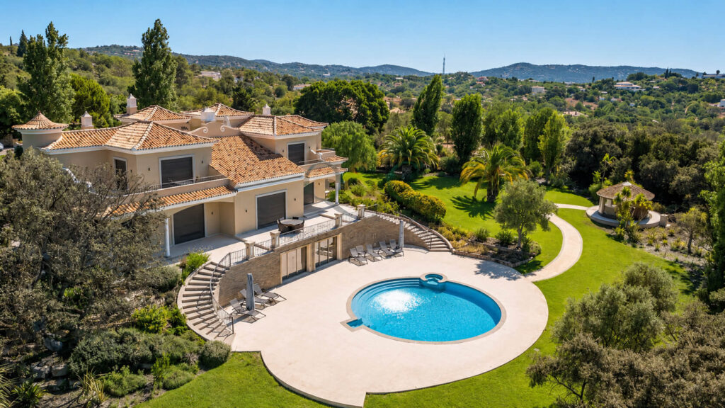 Loule Villa for sale with private pool
